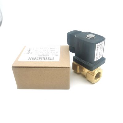 00126204 6014 D دریچه سولینوئید مس برکرت به طور معمول باز G1/8 2.5 سوراخ جریان AC220V 8W