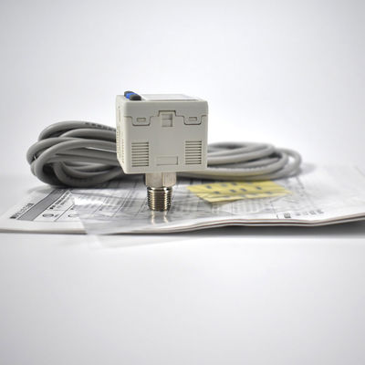 ZSE30A-01-A سوئیچ فشار دیجیتال خلاء SMC فشار منفی خروجی دوگانه