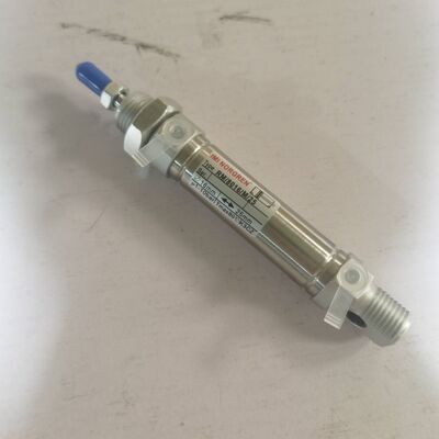 سیلندر پنوماتیک دو طرفه نورگرن RM/8010/20 با قطر 10 میلی‌متر و کورس 20 میلی‌متر با پیستون مغناطیسی