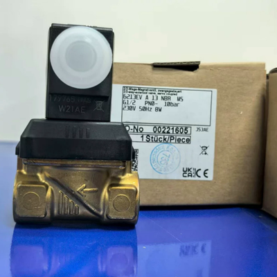 AC220V 8W Burkert اصلی 00221605 6213 NC شیر سولینوئید، G1/2 بندر 13 سوراخ NBR گاسکت، خانه مسن کار در -10 °C تا 80 °C 0-10bar