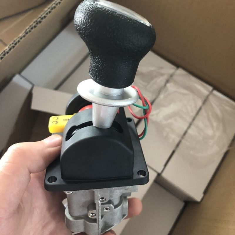 14750645H HYVA JQF34-C ترکیب کنترل های کامپران کامپران با سوئیچ PTO و نور شاخص