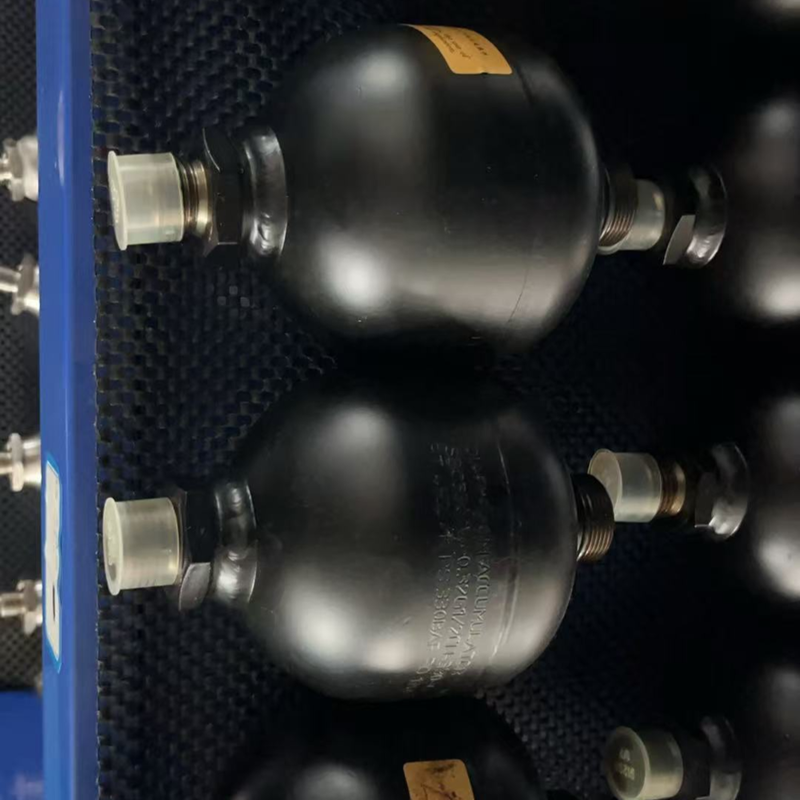 1L حجم HYDAC SBO210-1E1/112U آمپول هیدرولیک با فشار پیش شارژ تنظیم پذیر