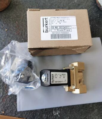 2/2 راه ساختار بسته BURKERT 00221885 G1 شیر برای تجهیزات اتوماسیون